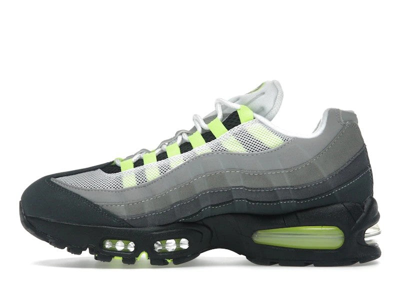 Nike Air Max 95 OG Big Bubble Neon (2025/2026) — angle view