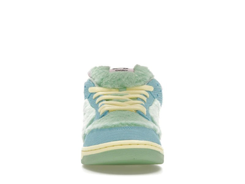 Nike SB Dunk Low Verdy Visty (TD) — angle view