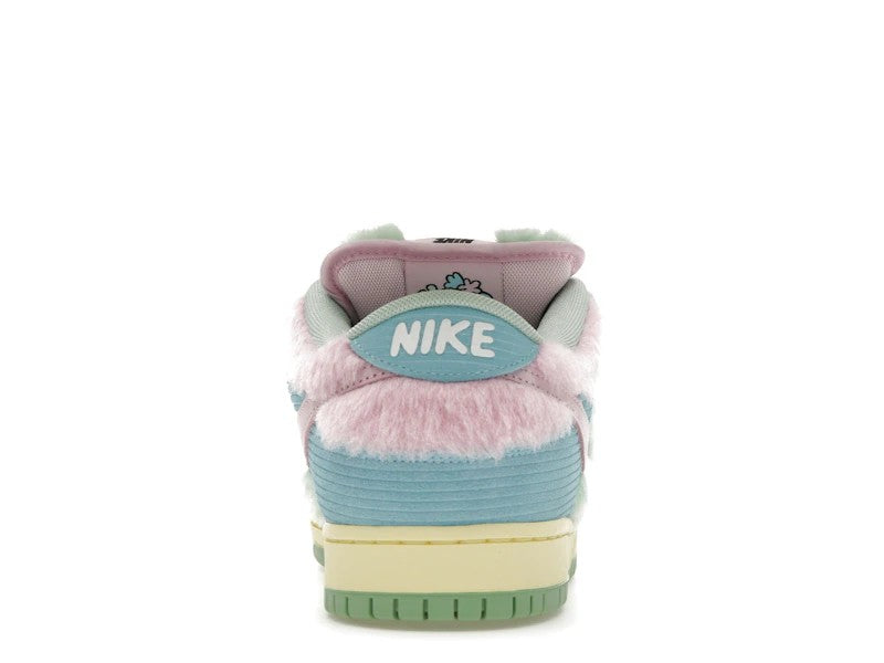 Nike SB Dunk Low Verdy Visty (TD) — angle view